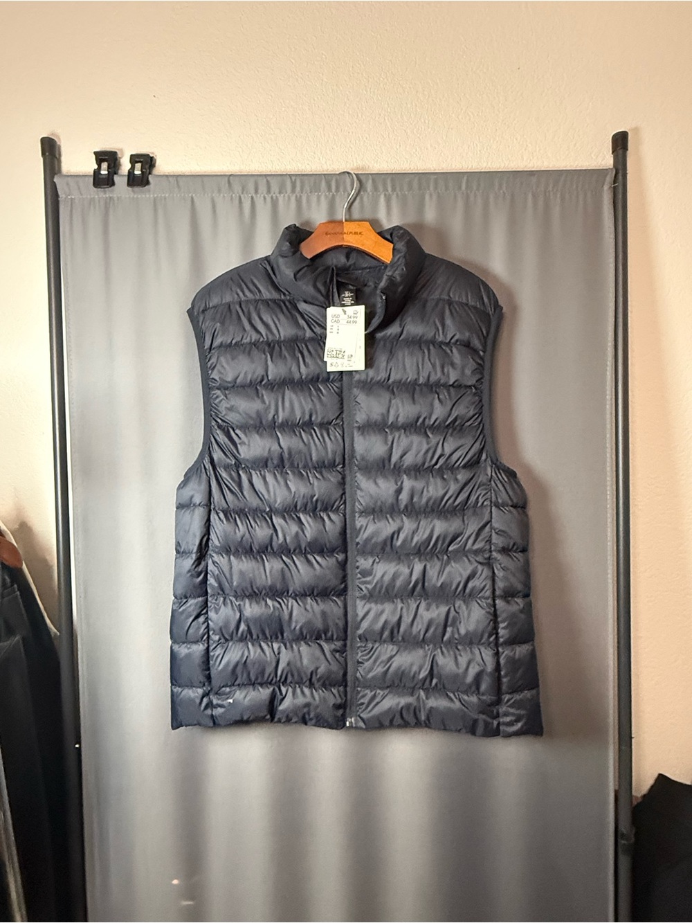 H&M Men's Navy Quilted Puffer Vest